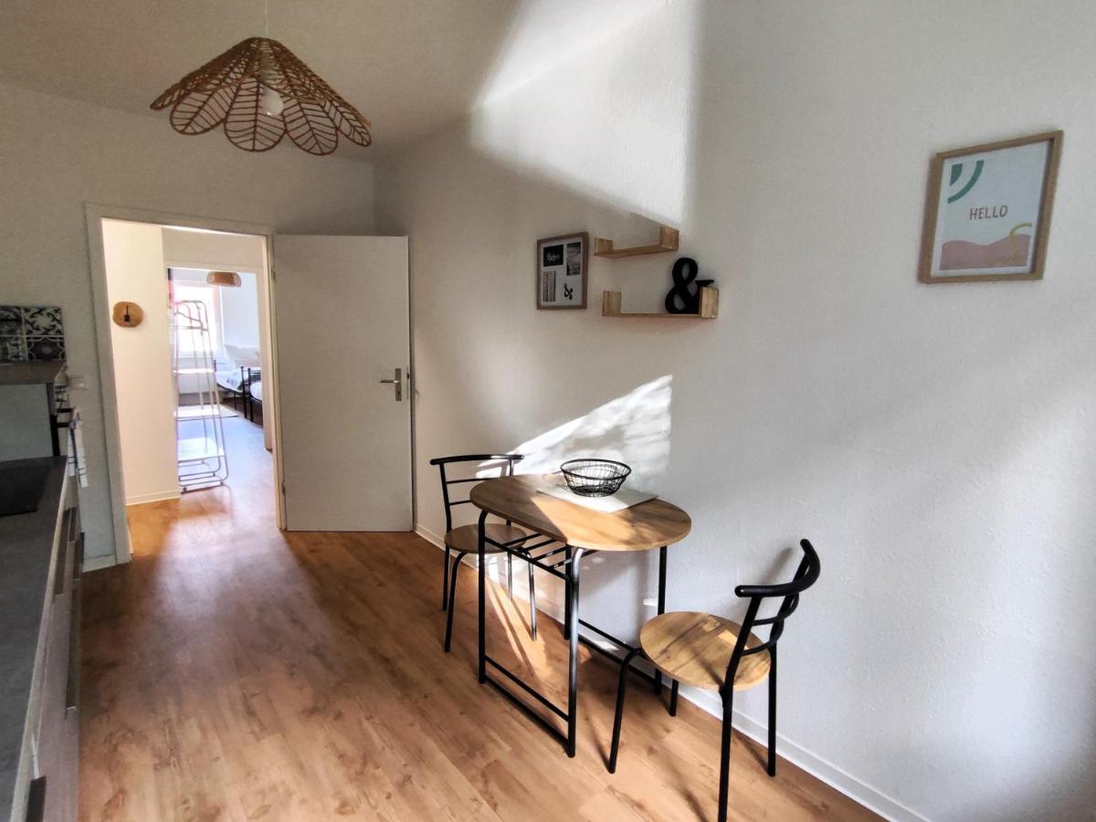 Bohnapartments Bechstein - Sehr Ruhig - 3 Schlafzimmer - Balkon - Gratis Stellplaetze- Wlan - Vollausstattung Neudietendorf Exterior foto